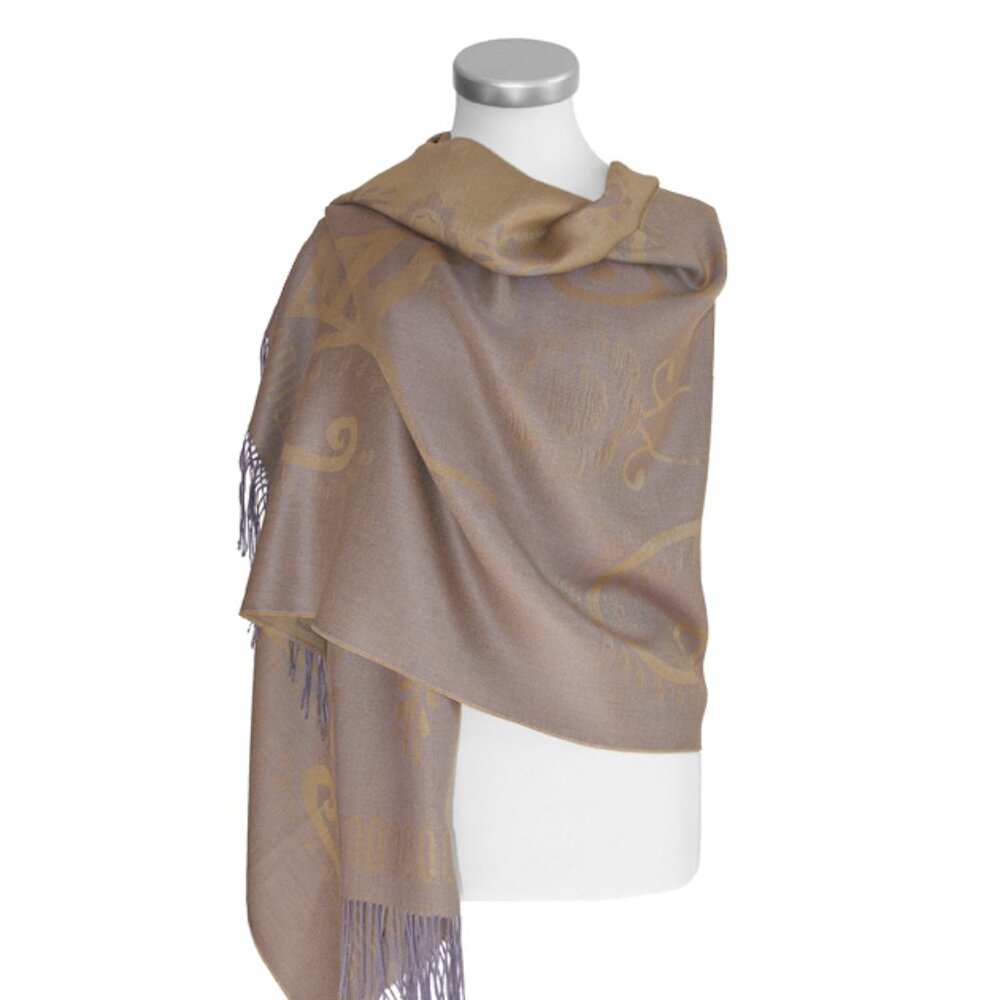 Beautiful Flower Shawl. Made in Peru.